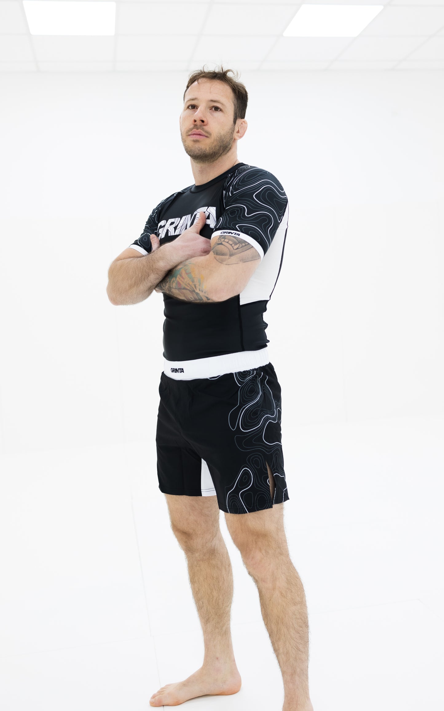 Chaos Shorts - Black/White