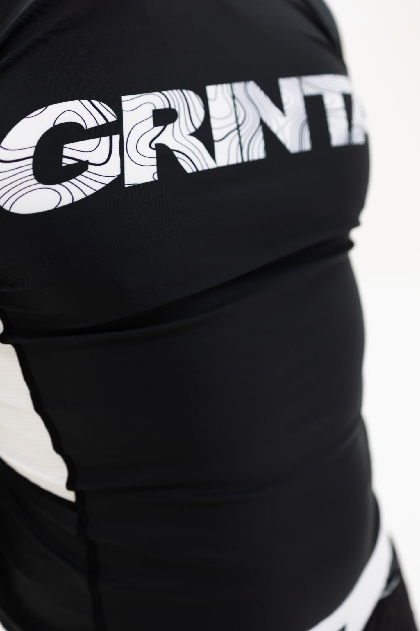 Chaos Rashguard - Black/White