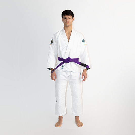 Essential Gi White With Green/Creme